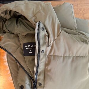 Everlane Women’s Long Puffer Coat